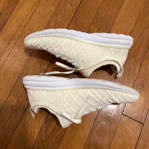 APL Techloom Phantom Sneakers - Picture 5 of 8